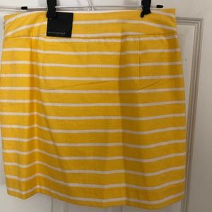 New With Tags Yellow Banana Republic Mini